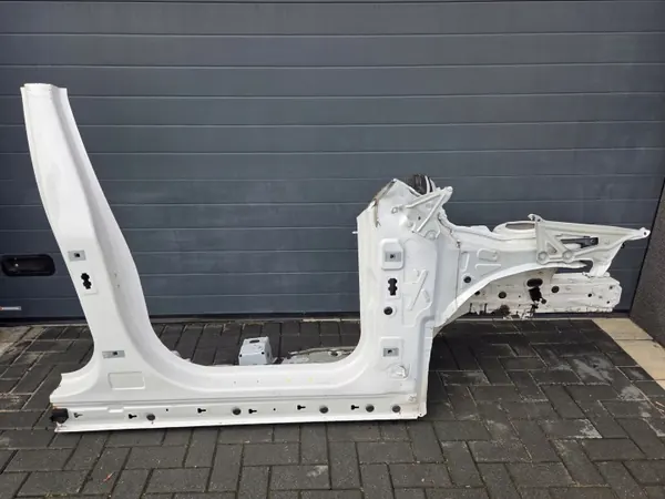 BMW X1 F48 Kotflügel rechts vorne OEM 12722 image 2