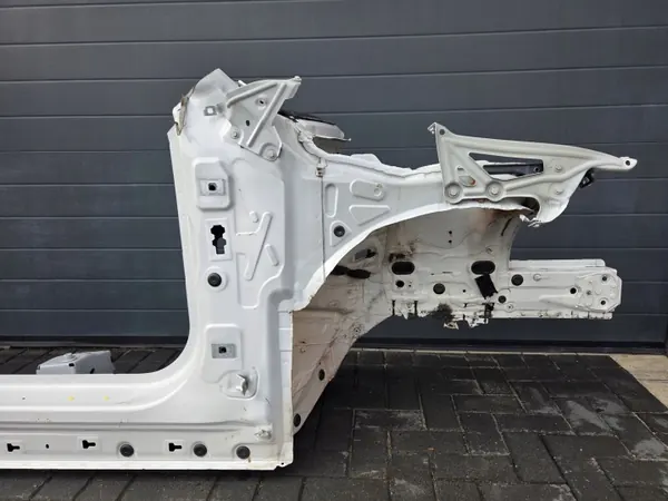 BMW X1 F48 Kotflügel rechts vorne OEM 12722 image 3