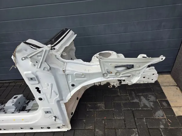 BMW X1 F48 Kotflügel rechts vorne OEM 12722 image 5