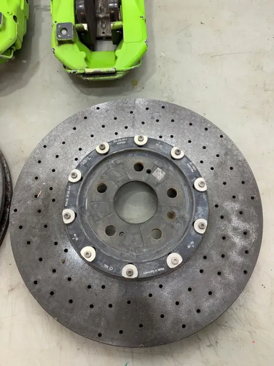 AUDI RS3 8Y Keramisch remset - OEM B2 image 8