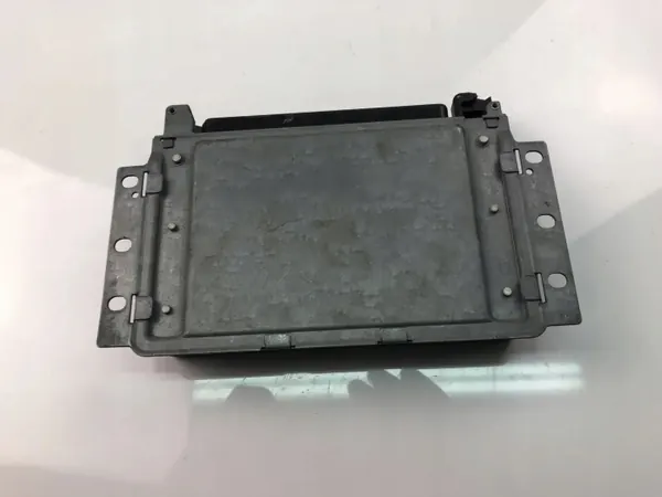Ordinateur de boîte Peugeot 406 d'occasion OEM 17642120 image 4