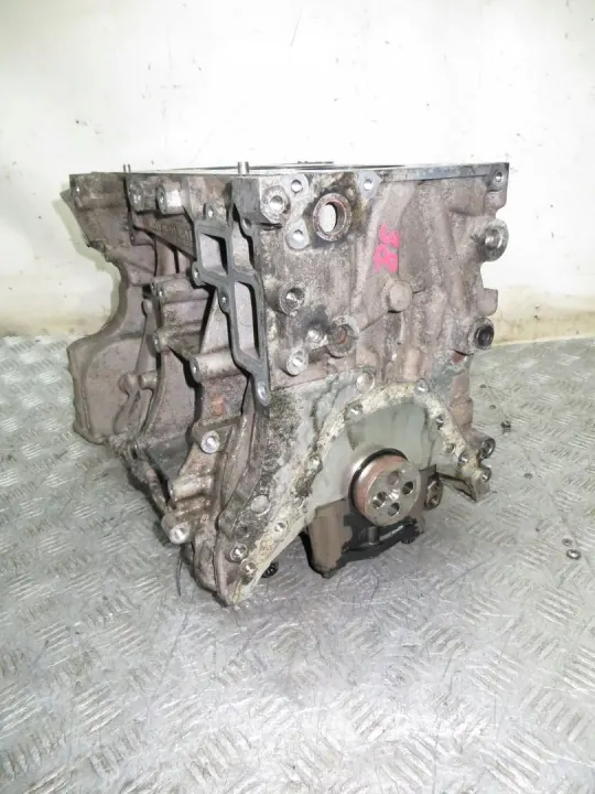 Mercedes W213 2.0D motorblock botten OEM 654920 image 3