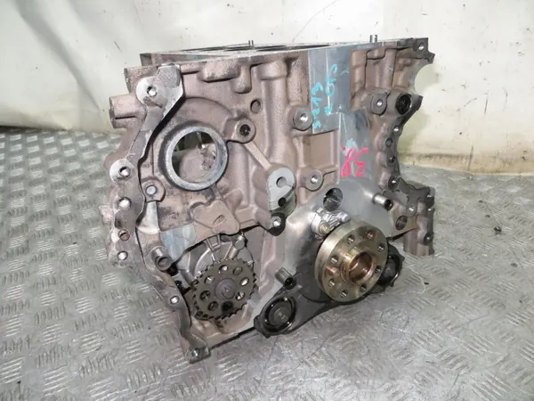 Mercedes W213 2.0D motorblock botten OEM 654920 image 8