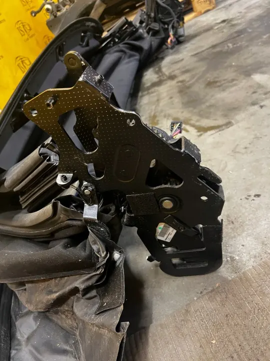 Jaguar F-Type X152 Cabrio 2013 OEM taittokatto image 7