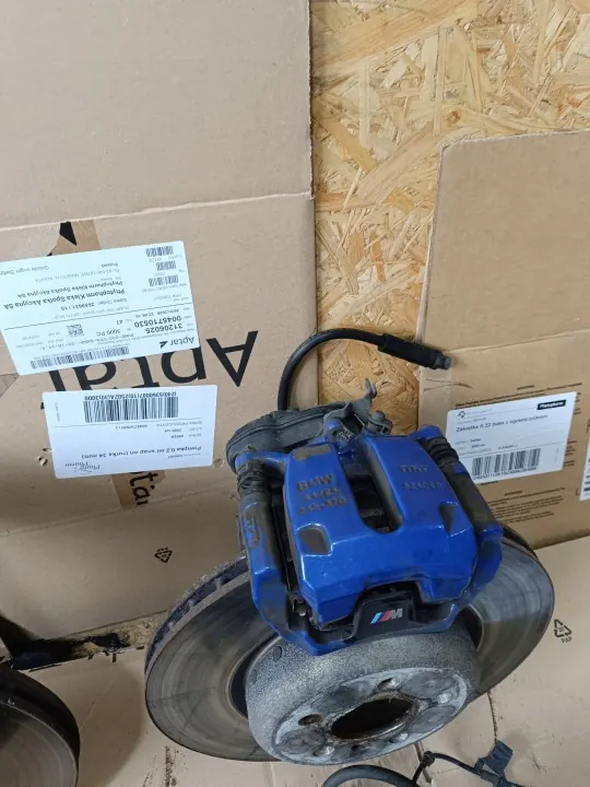 BMW M-Paket bromsskivor & bromsok OEM 23432423 image 10