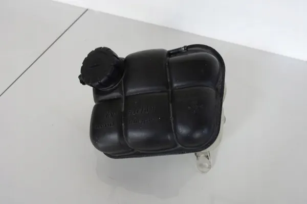 Kühlmittelbehälter Mercedes W140 image 3