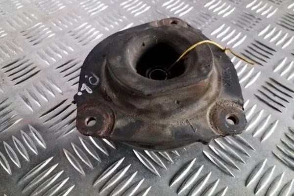 Supporto ammortizzatore anteriore sinistro NISSAN JUKE (F15) OEM image 3