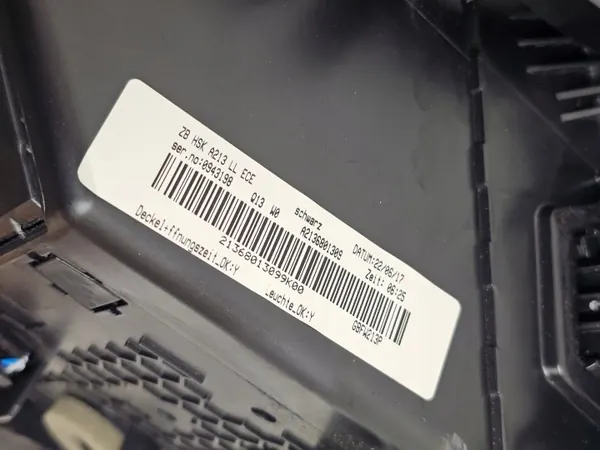 Konsolförvaringslåda OEM A2136801309 Mercedes W213 image 5