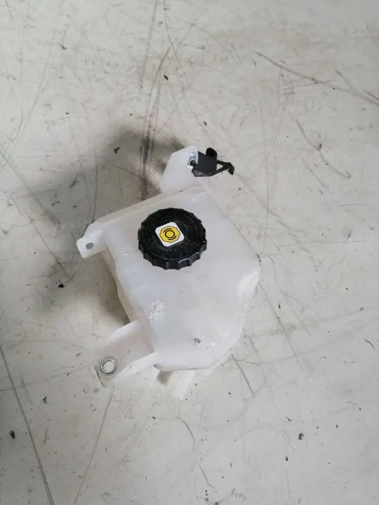 Bremsflüssigkeitsbehälter Toyota Highlander OEM XRA2772 image 2