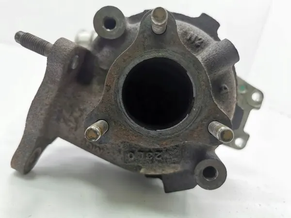 Turbo Toyota Auris 150 2012 OEM 172010N042 image 3
