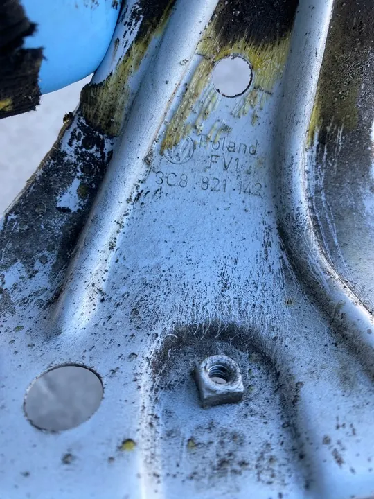 Mudguard Kiinnitys VW Passat CC 2012-2017 image 4