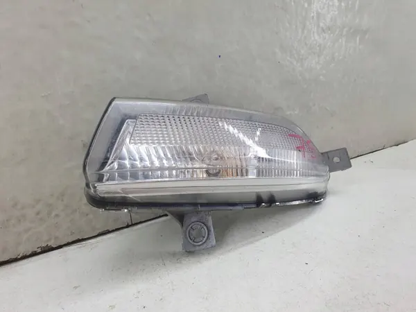 Clignotant avant gauche Opel Astra J IV OEM 13321623 image 3