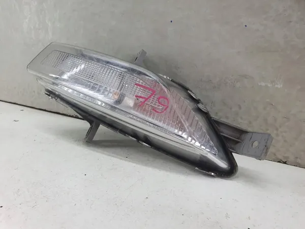 Clignotant avant gauche Opel Astra J IV OEM 13321623 image 4