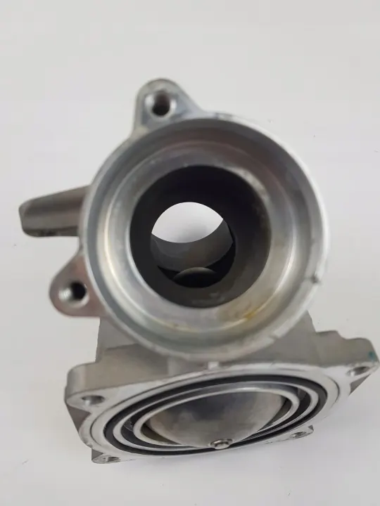 Válvula de bypass turbo OEM 8596273 para BMW 3.0D B57 image 4