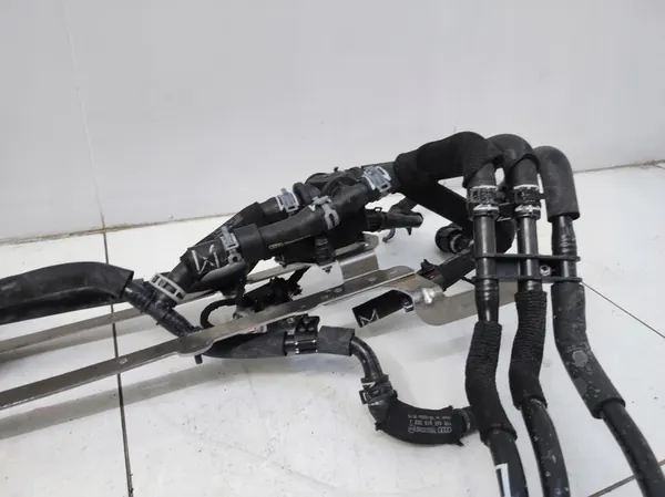 Ensemble de vanne de contrôle de l'eau Audi Q8 E-Tron image 6