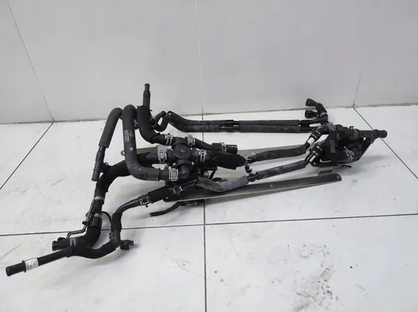 Ensemble de vanne de contrôle de l'eau Audi Q8 E-Tron image 8