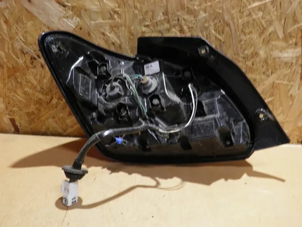 Luz trasera derecha Mitsubishi Space Star II 8330B244 image 4