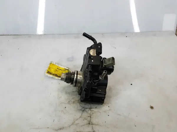 Bomba de combustible Mercedes-Benz Sprinter W906 2.2 CDI A6510700301 image 2