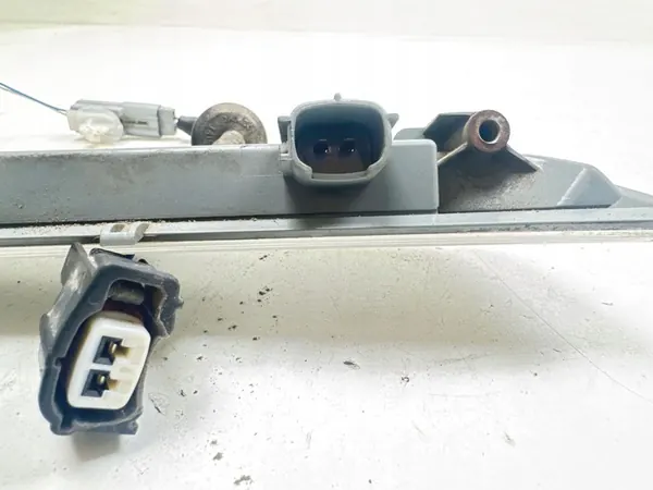 TOYOTA OE 81570-05110 LUZ DE FREIO LED AVENSIS, AURIS image 4