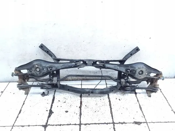 OEM 5Q0505315G Peräkoukku palkki Audi A3 8V:lle image 4