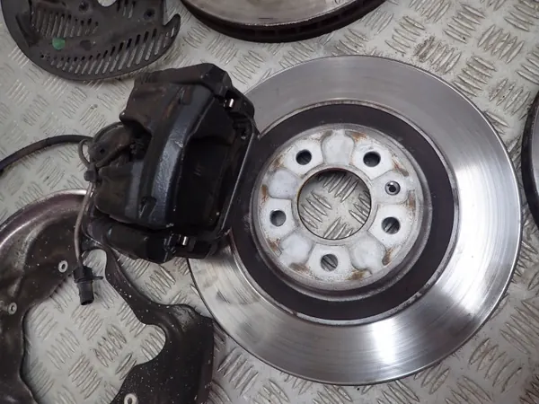 Bromssats Audi SQ5 Q5 OEM HAMULCE N5 - Begagnad image 4