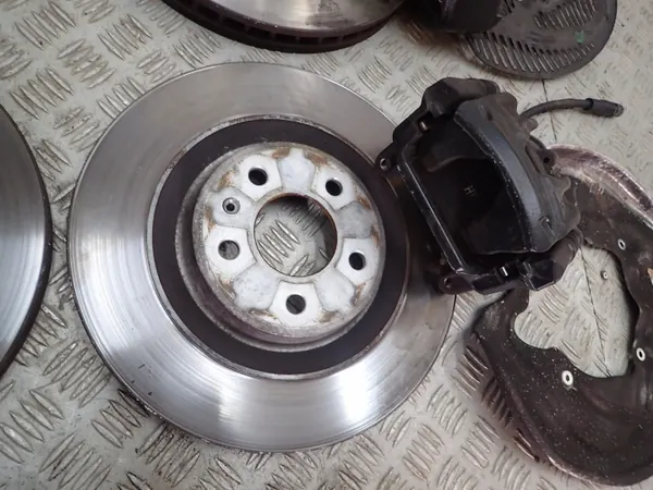 Bromssats Audi SQ5 Q5 OEM HAMULCE N5 - Begagnad image 5