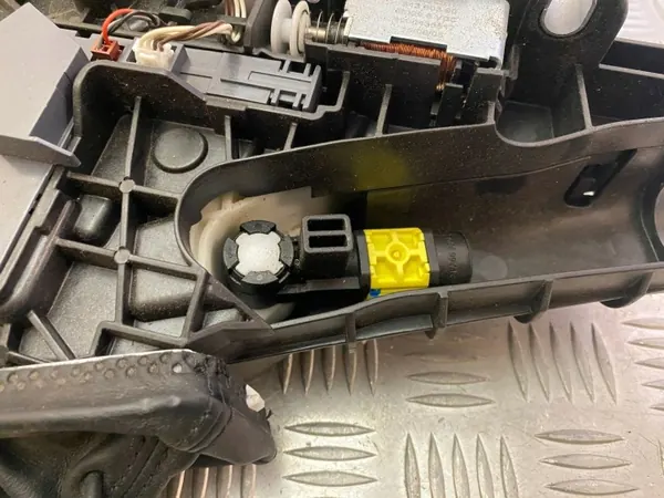 Levier de vitesse Volvo XC90 2018 OEM 31437466 - Occasion image 7