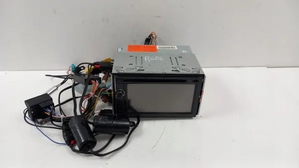 Radio Navigation Pioneer AVIC-F930BT OEM R606 image 2