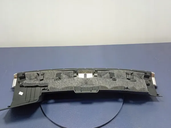 Protège-siege coffre Audi SQ8 Q8 OEM 4M8864483A image 10