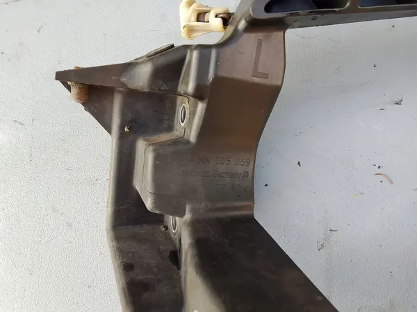 Farol Esquerdo Mitsubishi Colt Z30 04- MN105059 image 3