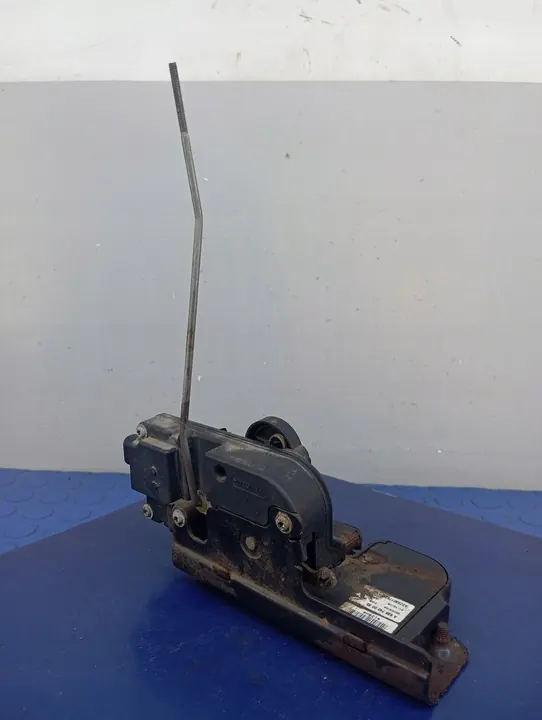MERCEDES VITO W639 Tailgate Lock A6397400035 image 6