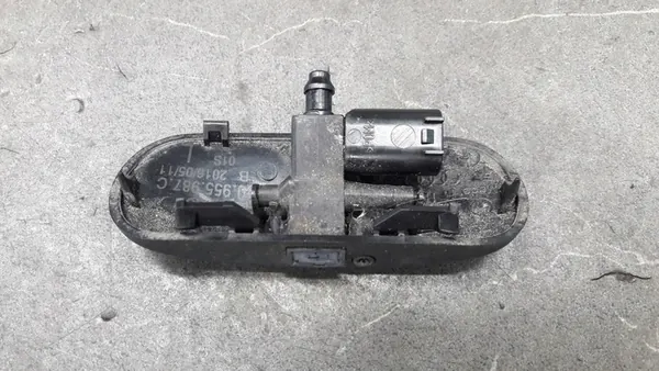 Left Washer Nozzle Audi A8 S8 D4 4H image 6