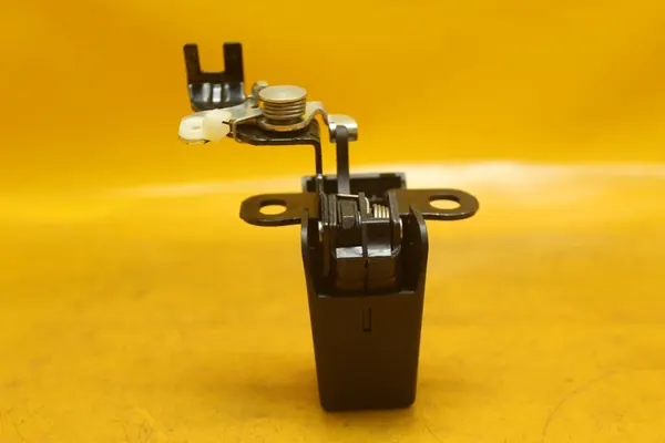 Vänster Bakdörrslås VW Transporter T5 image 5