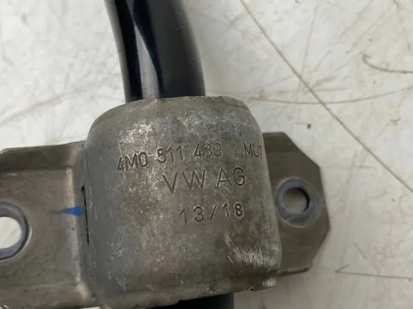 Audi Q7 Taka stabilointitanko OEM 4M0511305L image 8