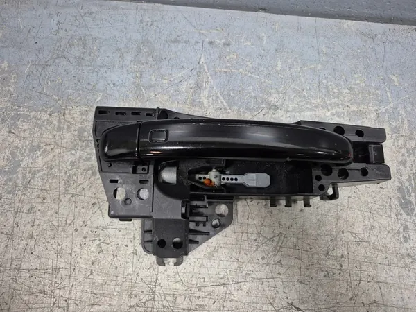 Oikea etuulkokahva Audi A8 III (2010- ) 4H0837886 image 2