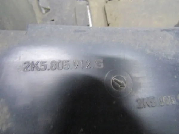 Volkswagen OE 2K5805912G Arco da Roda - Usado image 9