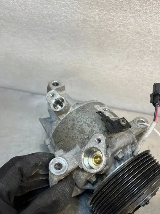 Compressore Aria Condizionata Dacia Sandero II 926005689R image 3