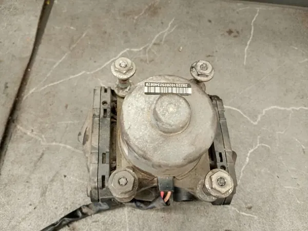 Pompe ABS OEM P31362373 pour Volvo V60 2.4L 2014 image 5
