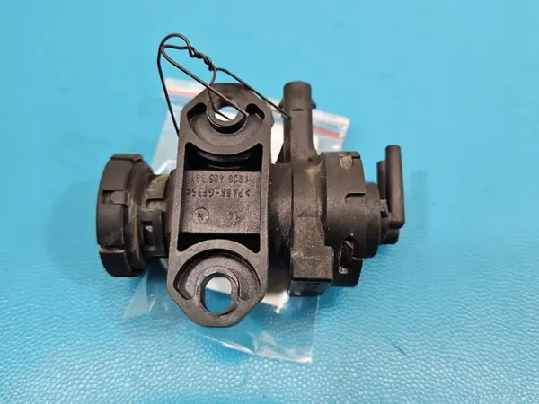 Soupape à vide OEM 8509323 pour BMW X6 E71 3.0D image 6