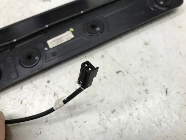 CHERY OMODA 5 C5 2025 Módulo de sensor de porta-malas traseiro esquerdo OEM 554001184A image 3