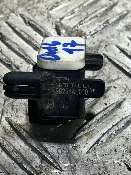 Subaru Outback Airbag-sensor OEM FBZ17437 image 3