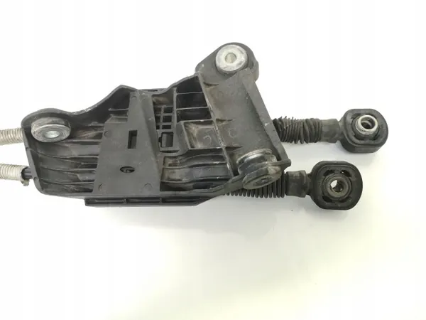 VW T5 Versnellingsbakkoppeling OEM 8144050711 - Gebruikt image 4