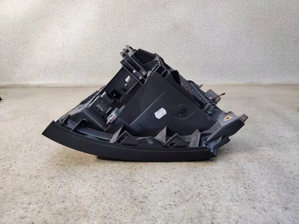 Passagerarhandskfack OEM 3V1857097AQ33 Skoda Superb III image 5