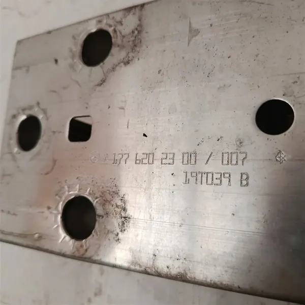 Suoja-alue Mercedes A 177 W177 A1776202300 image 5