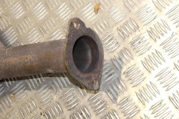 Catalizador OEM 82529444 para Ford 2.0L Diésel image 3