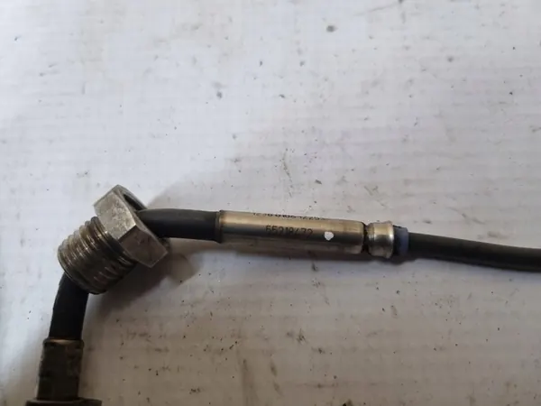 Sensor Lambda Alfa Romeo Giulietta OEM 55218472 image 2