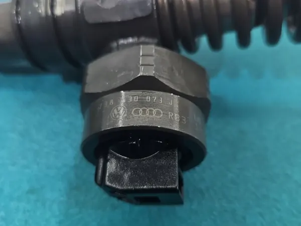 Pompe à lave-glace OEM 0414720015 testée 1.9 TDI image 3