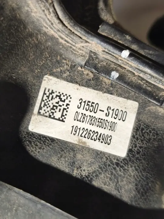 Réservoir AdBlue OEM 31550-S1900 pour Hyundai Santa Fe IV image 5