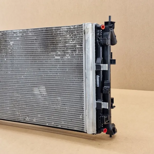 Radiador completo Renault Austral 1.2 E-TECH 200 Hybrid TCe 130 image 3