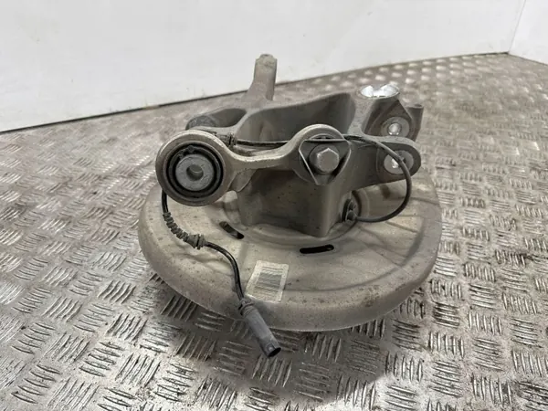 OEM 6796145 BMW 6er Hinterachsschenkel Links image 5